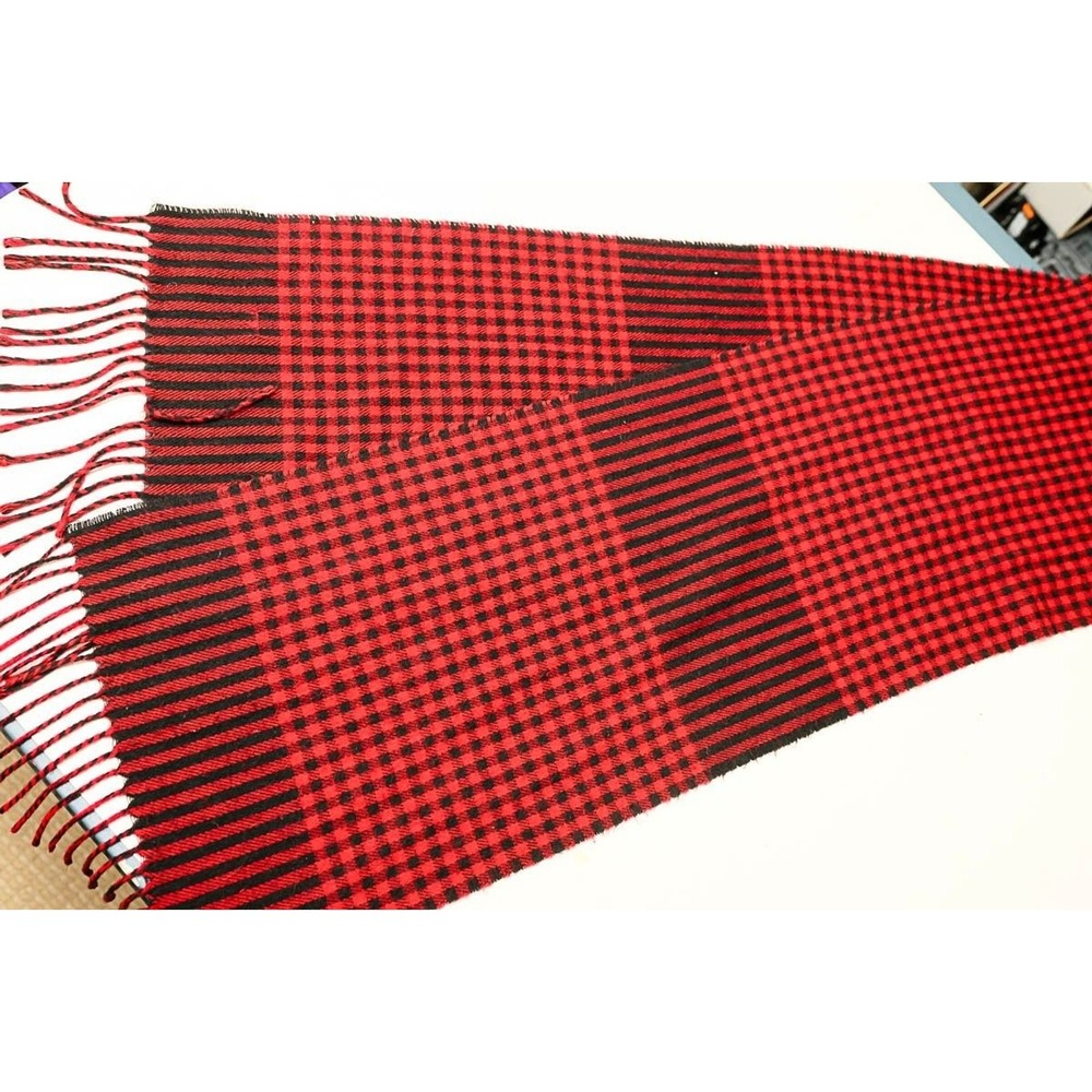 Cejon Scarf Made in Italy Acrylic Black Red Plaid check 11.5" X 66" Fringe